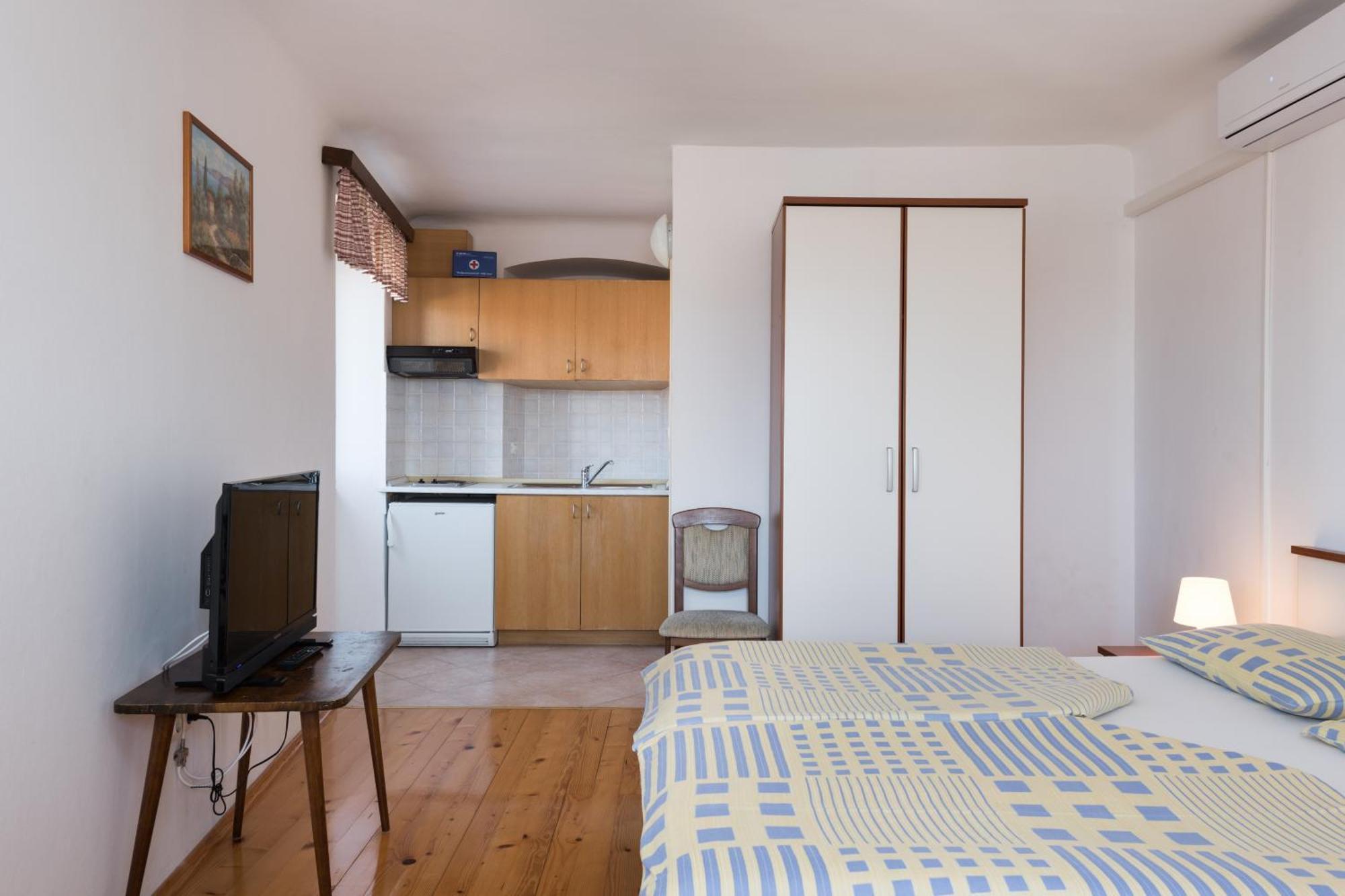Apartments Mirakul Mali Lošinj Kamer foto