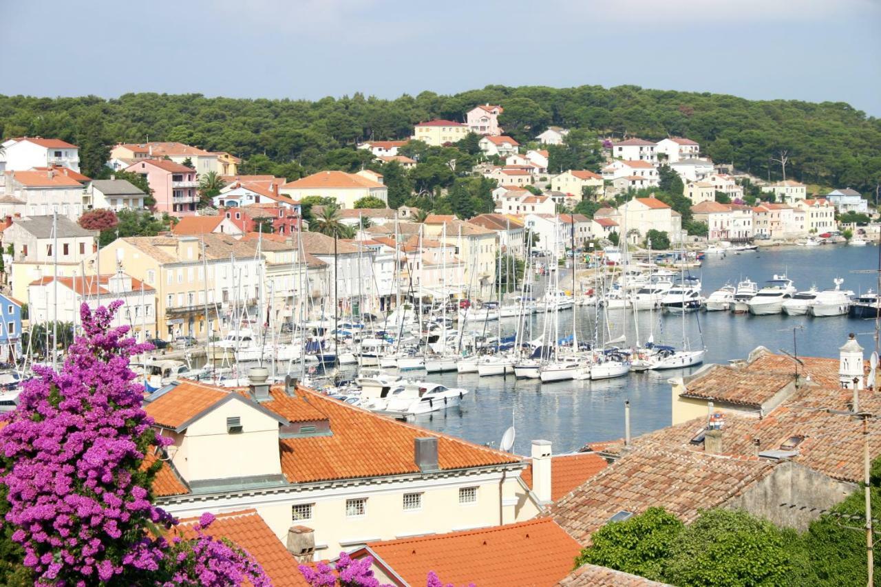 Apartments Mirakul Mali Lošinj Buitenkant foto