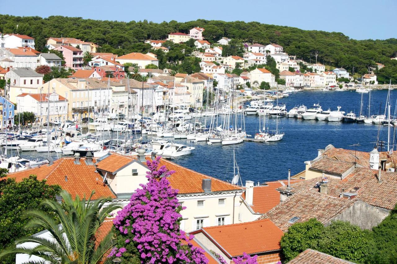 Apartments Mirakul Mali Lošinj Buitenkant foto