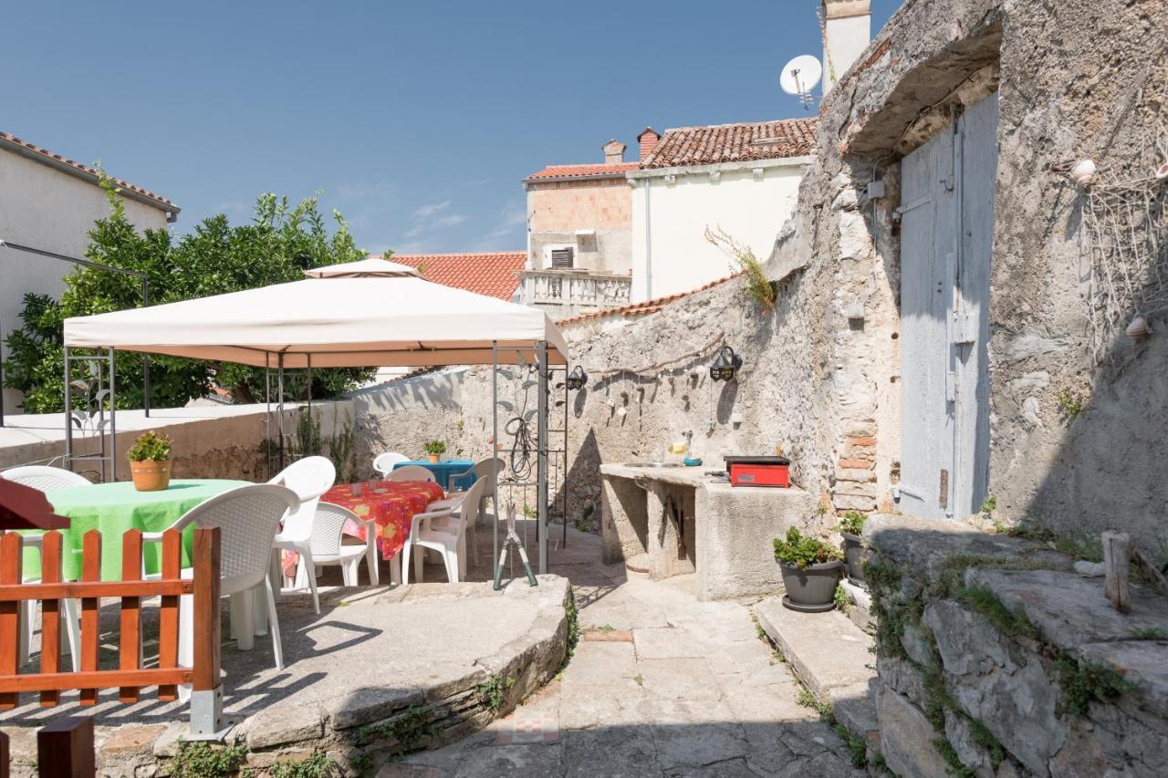 Apartments Mirakul Mali Lošinj Buitenkant foto